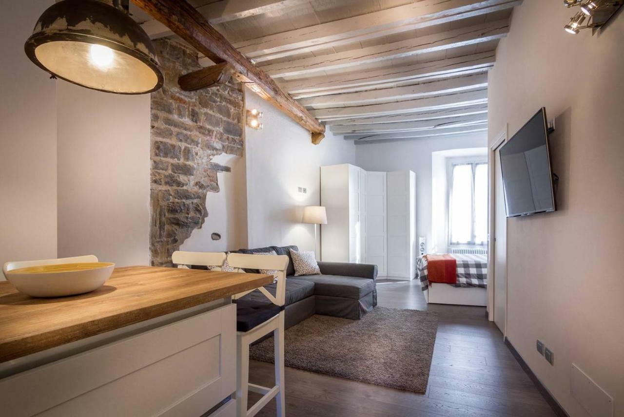 Joivy Chic Studio In Como Centre Apartment Exterior photo